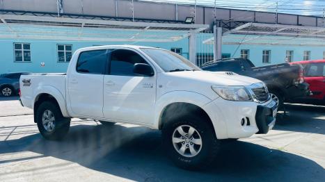 TOYOTA Hilux Caminhonete 3.0 4P SR 4X4 TURBO DIESEL CABINE DUPLA, Foto 1