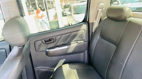 TOYOTA Hilux Caminhonete 3.0 4P SR 4X4 TURBO DIESEL CABINE DUPLA, Foto 5