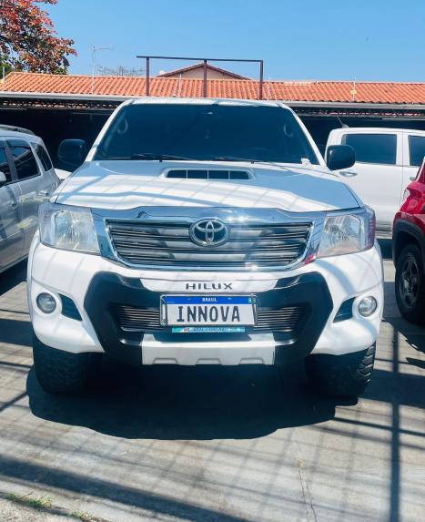 TOYOTA Hilux Caminhonete 3.0 4P SR 4X4 TURBO DIESEL CABINE DUPLA, Foto 9