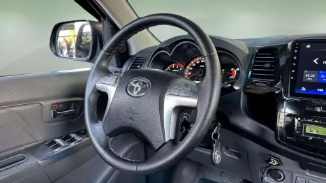TOYOTA Hilux Caminhonete 3.0 16V 4P 4X4 SRV TURBO DIESEL CABINE DUPLA AUTOMTICO, Foto 13