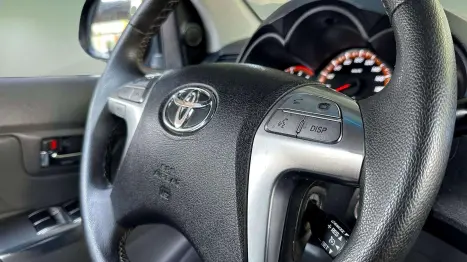 TOYOTA Hilux Caminhonete 3.0 16V 4P 4X4 SRV TURBO DIESEL CABINE DUPLA AUTOMTICO, Foto 14