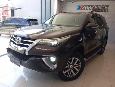 TOYOTA Hilux SW4 2.8 4P SRX 4X4 TURBO DIESEL AUTOMTICO, Foto 1