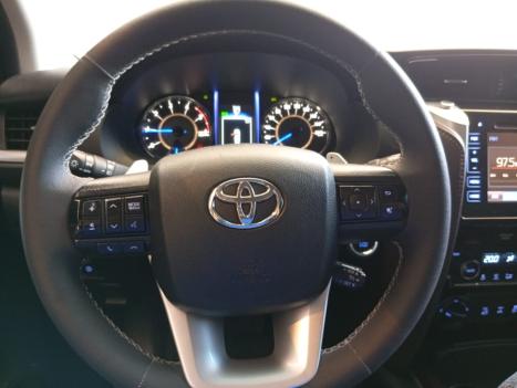 TOYOTA Hilux SW4 2.8 4P SRX 4X4 TURBO DIESEL AUTOMTICO, Foto 9