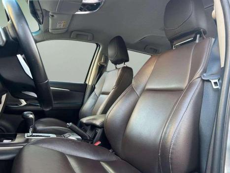 TOYOTA Hilux SW4 2.8 4P SRX 4X4 TURBO DIESEL AUTOMTICO, Foto 8