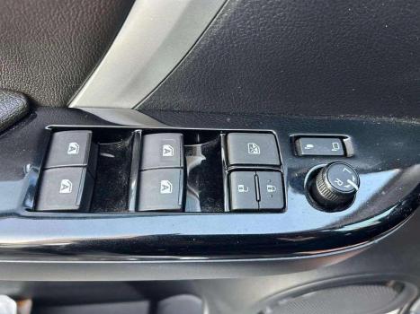 TOYOTA Hilux SW4 2.8 4P SRX 4X4 TURBO DIESEL AUTOMTICO, Foto 10