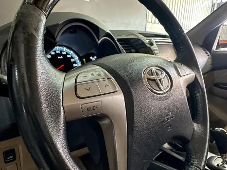 TOYOTA Hilux SW4 3.0 16V 4P SRV 4X4 TURBO DIESEL AUTOMTICO, Foto 22