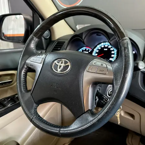 TOYOTA Hilux SW4 3.0 16V 4P SRV 4X4 TURBO DIESEL AUTOMTICO, Foto 25
