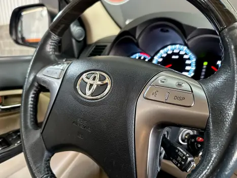 TOYOTA Hilux SW4 3.0 16V 4P SRV 4X4 TURBO DIESEL AUTOMTICO, Foto 30
