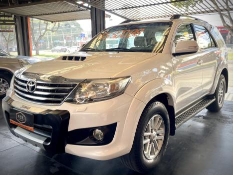 TOYOTA Hilux SW4 3.0 16V 4P SRV 4X4 TURBO DIESEL AUTOMTICO, Foto 1