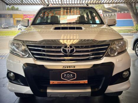 TOYOTA Hilux SW4 3.0 16V 4P SRV 4X4 TURBO DIESEL AUTOMTICO, Foto 11