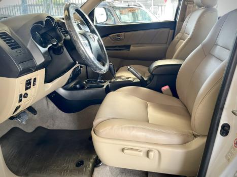TOYOTA Hilux SW4 3.0 16V 4P SRV 4X4 TURBO DIESEL AUTOMTICO, Foto 15