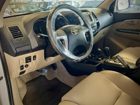 TOYOTA Hilux SW4 3.0 16V 4P SRV 4X4 TURBO DIESEL AUTOMTICO, Foto 16