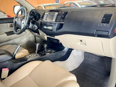 TOYOTA Hilux SW4 3.0 16V 4P SRV 4X4 TURBO DIESEL AUTOMTICO, Foto 19