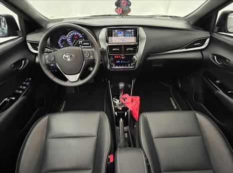 TOYOTA Yaris Hatch 1.5 16V 4P FLEX XLS CONNECT MULTIDRIVE AUTOMTICO CVT, Foto 5