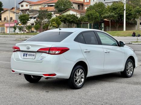 TOYOTA Yaris Sedan 1.5 16V 4P FLEX XS CONNECT MULTIDRIVE AUTOMTICO CVT, Foto 4