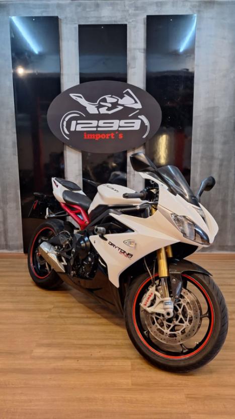 TRIUMPH Daytona 675 R ABS, Foto 2