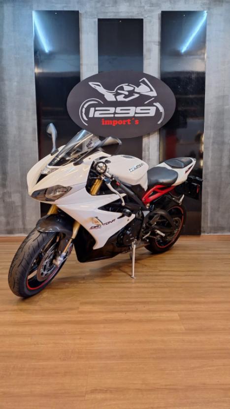 TRIUMPH Daytona 675 R ABS, Foto 3