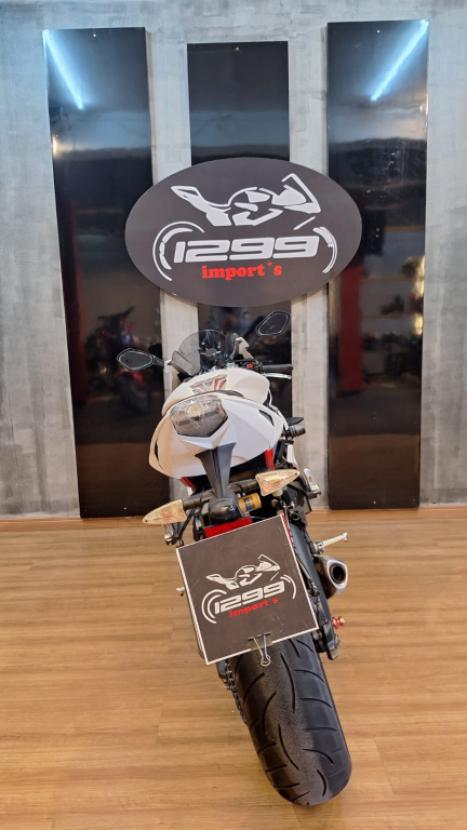 TRIUMPH Daytona 675 R ABS, Foto 7