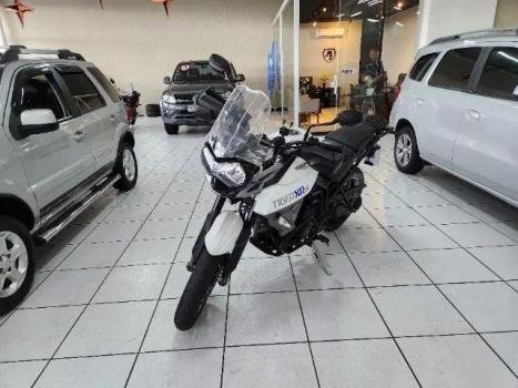 TRIUMPH Tiger 800 XC, Foto 1