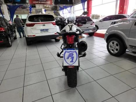 TRIUMPH Tiger 800 XRX, Foto 6