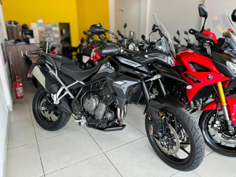 TRIUMPH Tiger 900 GT , Foto 1