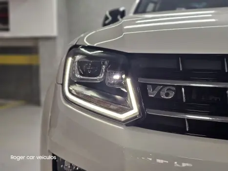 VOLKSWAGEN Amarok 3.0 V6 CABINE DUPLA CONFORT 4X4 TURBO INTERCOOLER AUTOMTICO, Foto 5