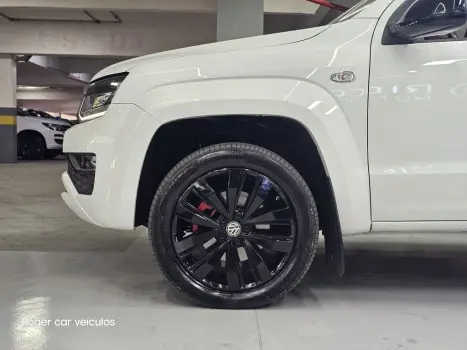 VOLKSWAGEN Amarok 3.0 V6 CABINE DUPLA CONFORT 4X4 TURBO INTERCOOLER AUTOMTICO, Foto 6