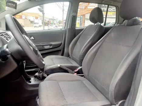 VOLKSWAGEN Fox 1.0 4P FLEX, Foto 12