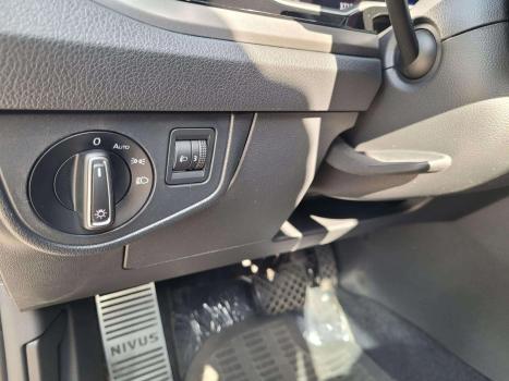 VOLKSWAGEN Nivus 1.0 4P FLEX 200 TSI COMFORTLINE TURBO AUTOMTICO, Foto 11