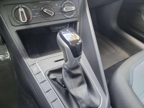 VOLKSWAGEN Nivus 1.0 4P FLEX 200 TSI COMFORTLINE TURBO AUTOMTICO, Foto 16