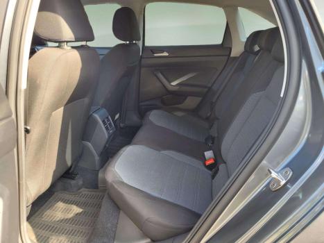 VOLKSWAGEN Nivus 1.0 4P FLEX 200 TSI COMFORTLINE TURBO AUTOMTICO, Foto 17