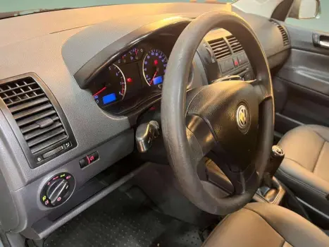 VOLKSWAGEN Polo Sedan 1.6 4P, Foto 13