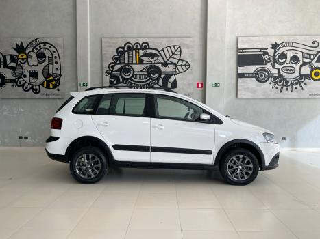 VOLKSWAGEN Space Cross 1.6 4P FLEX, Foto 6