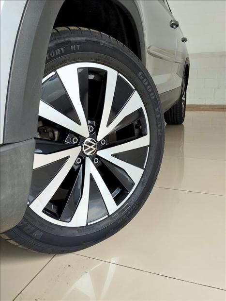VOLKSWAGEN Taos 1.4 16V 4P FLEX 250 TSI HIGHLINE AUTOMTICO, Foto 4