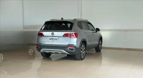 VOLKSWAGEN Taos 1.4 16V 4P FLEX 250 TSI HIGHLINE AUTOMTICO, Foto 17