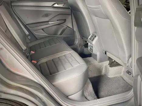 VOLKSWAGEN Taos 1.4 16V 4P FLEX 250 TSI HIGHLINE AUTOMTICO, Foto 17