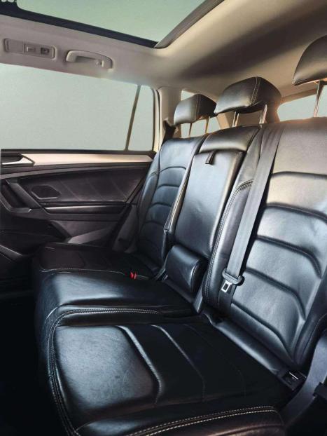 VOLKSWAGEN Tiguan 1.4 250 TSI TOTAL FLEX ALLSPACE TURBO AUTOMTICO TIPTRONIC, Foto 26