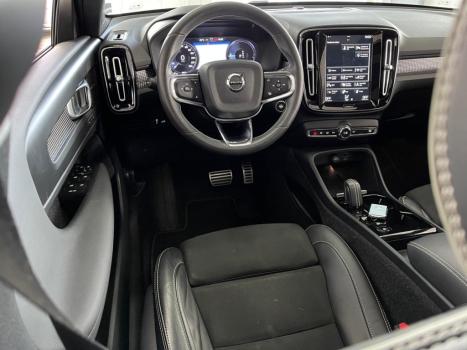 VOLVO XC40 1.5 16V 4P T5 RECHARGE HBRIDO R-DESIGN GEARTRONIC AUTOMTICO, Foto 8
