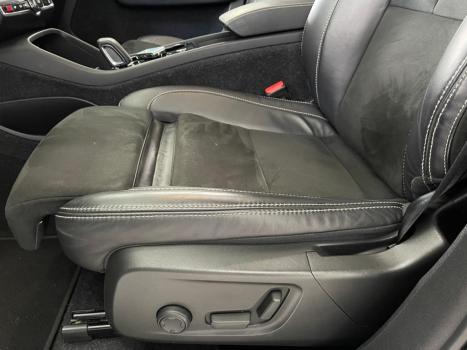 VOLVO XC40 1.5 16V 4P T5 RECHARGE HBRIDO R-DESIGN GEARTRONIC AUTOMTICO, Foto 15