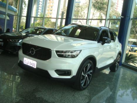 VOLVO XC40 2.0 16V 4P T5 TURBO R-DESIGN AWD GEARTRONIC AUTOMTICO, Foto 3