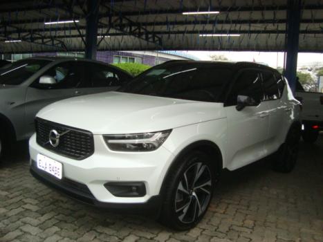 VOLVO XC40 2.0 16V 4P T5 TURBO MOMENTUM AWD GEARTRONIC AUTOMTICO, Foto 1