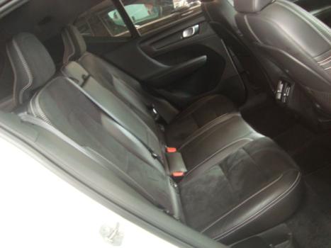 VOLVO XC40 2.0 16V 4P T5 TURBO MOMENTUM AWD GEARTRONIC AUTOMTICO, Foto 7