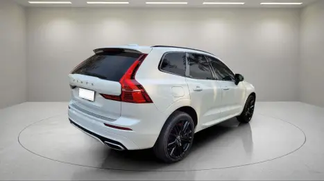 VOLVO XC60 2.0 16V 4P T8 HYBRID R-DESIGN AWD GEARTRONIC AUTOMTICO, Foto 4