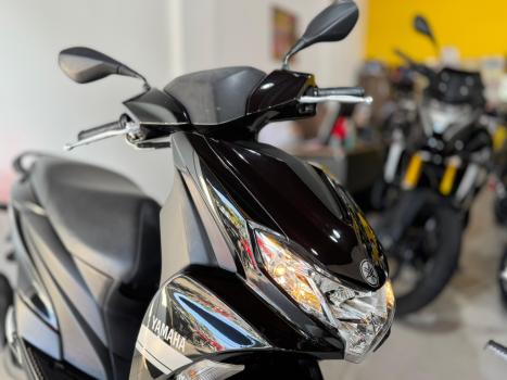 YAMAHA Fluo 125 ABS, Foto 2