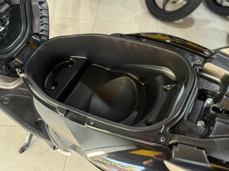 YAMAHA Fluo 125 ABS, Foto 10