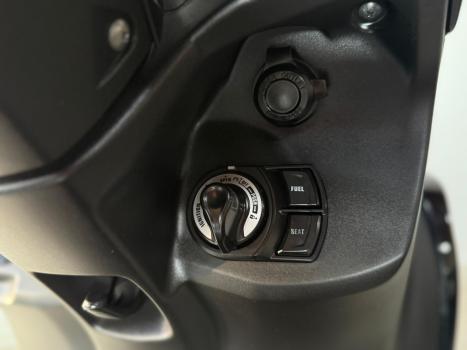 YAMAHA Fluo 125 ABS, Foto 11