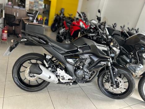 YAMAHA FZ 15 ABS, Foto 5