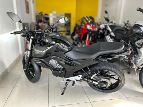 YAMAHA FZ 15 ABS, Foto 6