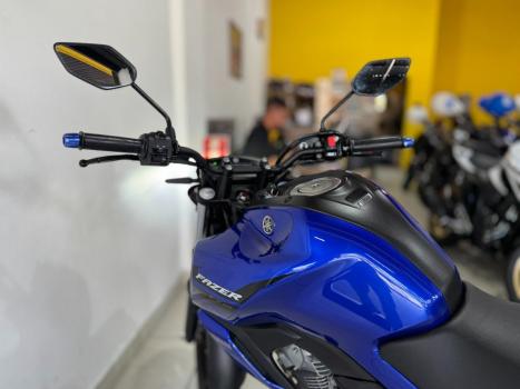 YAMAHA FZ 15 Fazer ABS, Foto 11