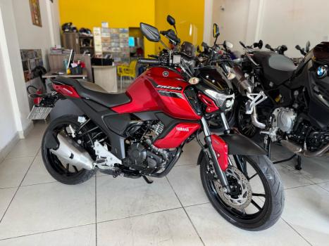 YAMAHA FZ 15 Fazer ABS, Foto 1
